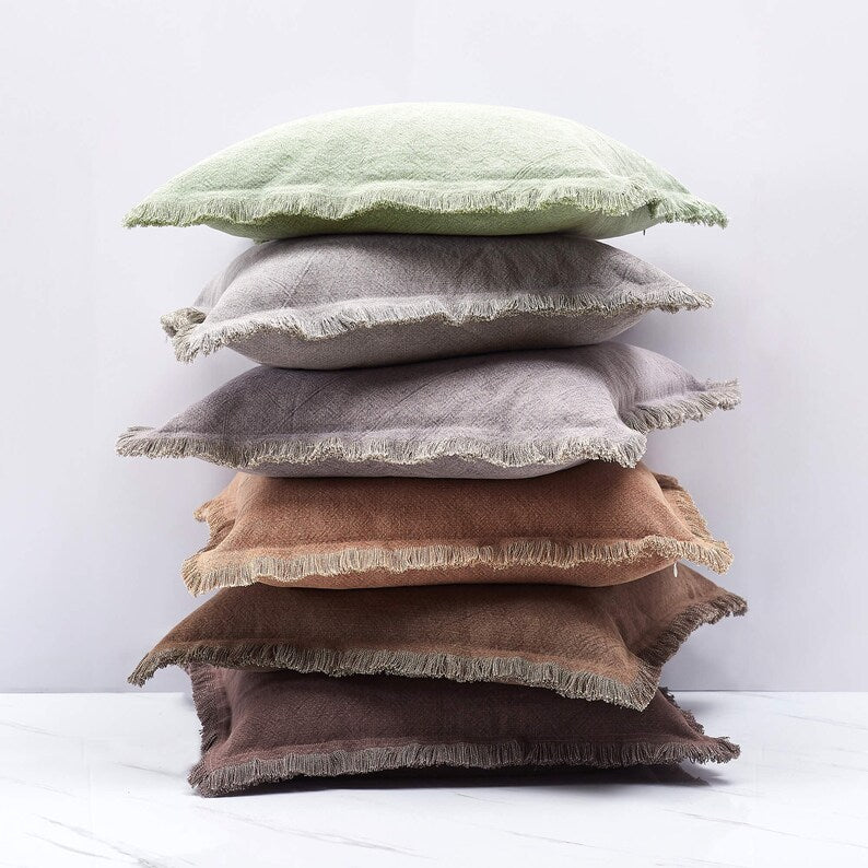 https://www.atlinia.com/cdn/shop/products/Linen-Throw-Pillow-Cover-2.jpg?v=1650596054